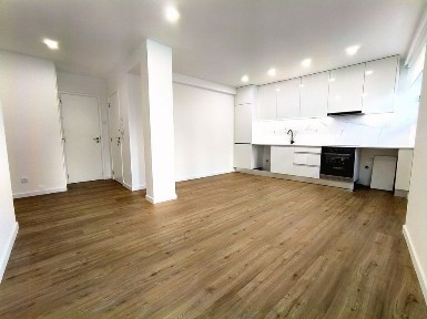 Apartamento T2 a 2min. do metro de Brito Capelo