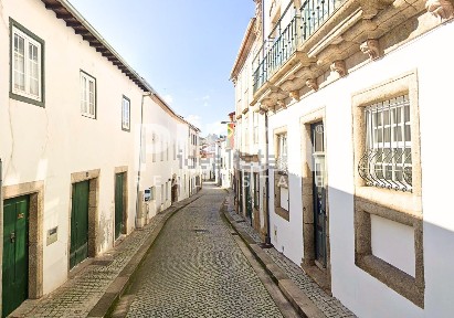 Moradia independente à venda na Rua Engenheiro José Beça