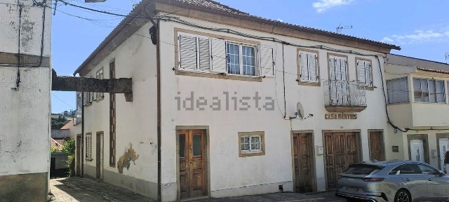 Moradia independente à venda em Vimioso