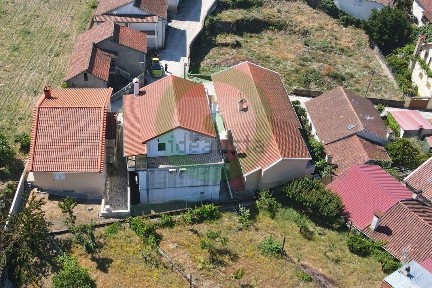 Moradia independente à venda em Rebordelo