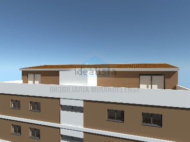 Duplex à venda na Avenida 25 de Abril, 6