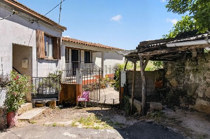 Moradia independente à venda em Vinhais