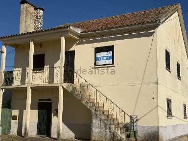 Casa ou moradia à venda em Lodões