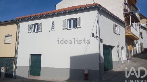 Moradia independente à venda em Freixo de Espada à Cinta