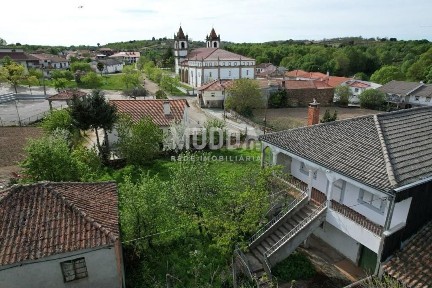 Casa ou moradia à venda em Outeiro