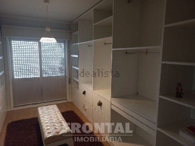 Moradia geminada à venda em Mirandela