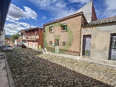 Moradia em banda à venda em Mirandela