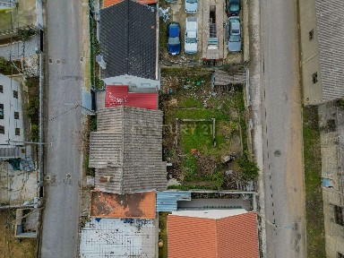 Moradia independente à venda em Sé - Santa Maria - Meixedo