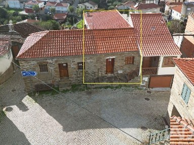 Moradia independente à venda em Açoreira