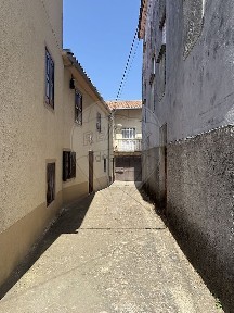 Moradia independente à venda em Santulhão