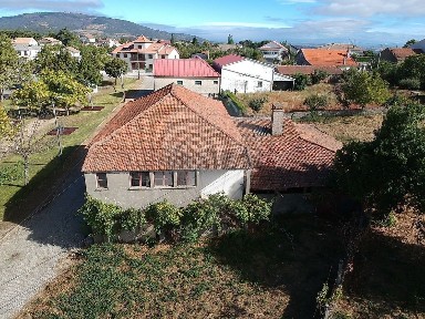 Santa Comba de Rossas, Rua do Lameirão