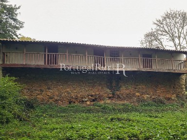Quinta à venda em Parâmio