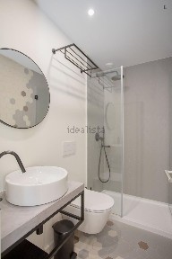 Arrendamento de apartamento T2 na Rua da Senhora da Luz