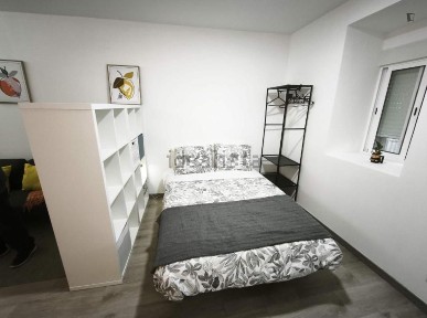 Arrendamento de apartamento T0 na Travessa Cruzes