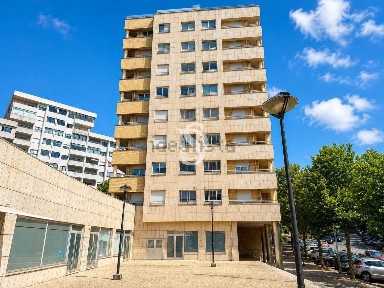 Arrendamento de apartamento T1 na Serralves