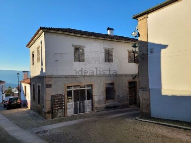 Moradia independente à venda na Rua das Amoreiras