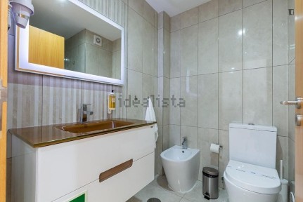 Arrendamento de apartamento T0 na Areosa - Fernão de Magalhães