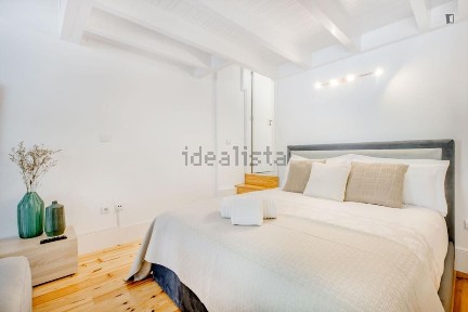 Arrendamento de apartamento T2 na Rua de Santa Catarina