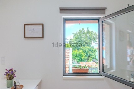 Arrendamento de apartamento T0 nas Fontaínhas - Duques