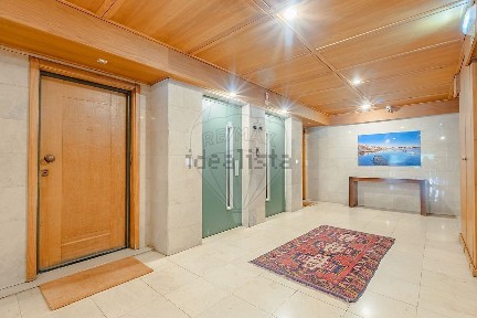 Arrendamento de apartamento T4 na Rua de Duarte Barbosa