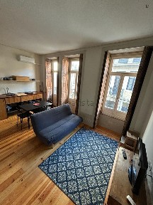 Arrendamento de apartamento T0 na Rua de Santo Ildefonso