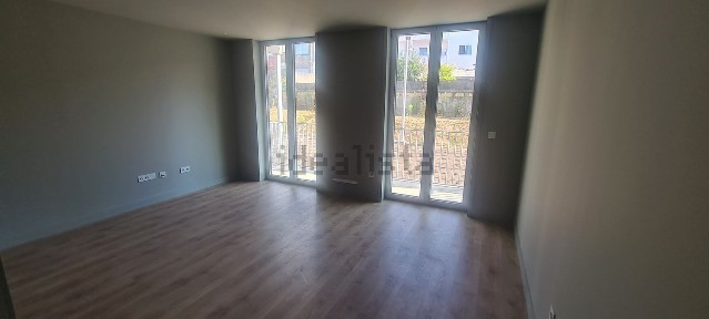 Arrendamento de apartamento T0 na Rua do Bonjardim