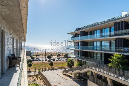 Arrendamento de apartamento T2 na Rua das Chieiras, 607