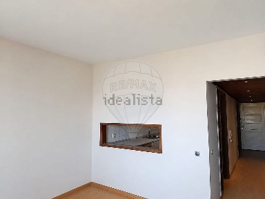 Arrendamento de apartamento T2 na Rua Padre António Vieira