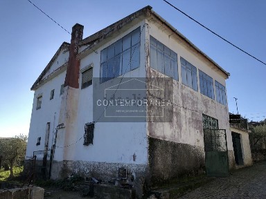 Casa ou moradia à venda em Lamas de Orelhão