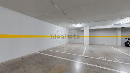 Arrendamento de apartamento T3 na Rua da Arrábida