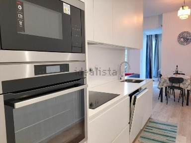 Arrendamento de apartamento T2 na Rua de Álvares Cabral