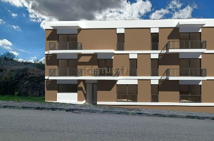 Apartamento T1 à venda na Rua São Sebastião s/n