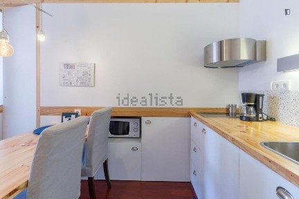 Arrendamento de apartamento T3 na Rua da Arménia