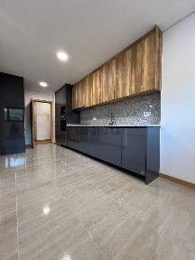 Apartamento T3 à venda na Rua Anibal Manuel Lima Azevedo
