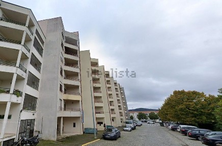 Apartamento T3 à venda na Rua das Piscinas