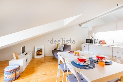 Arrendamento de apartamento T2 na Rua de Faria Guimarães