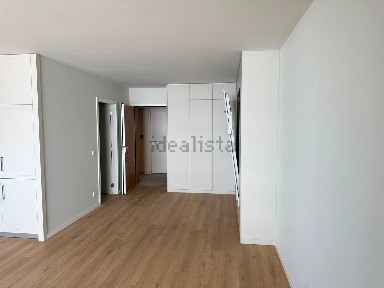 Arrendamento de apartamento T0 na Via Engenheiro Edgar Cardoso, 44