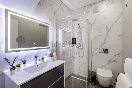 Arrendamento de apartamento T2 na Cais das Pedras