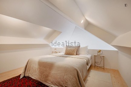 Arrendamento de apartamento T2 na Rua da Senhora da Luz