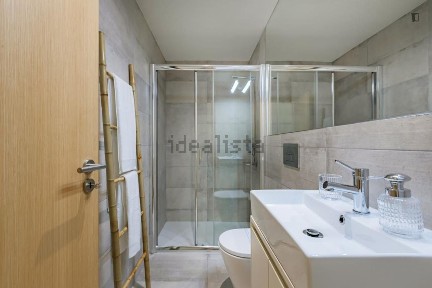 Arrendamento de apartamento T2 na Rua do Duque de Saldanha