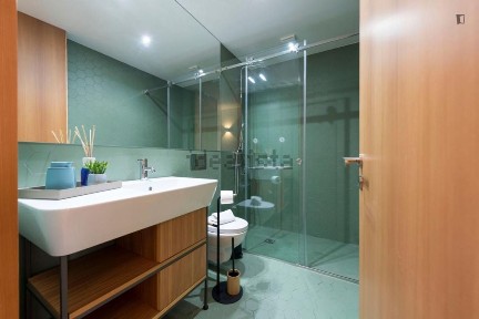 Arrendamento de apartamento T2 na Rua do Monte dos Judeus