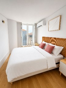 Arrendamento de apartamento T1 na Rua dos Mártires da Liberdade, 214