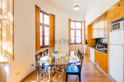 Arrendamento de apartamento T2 na Rua de Fernandes Tomás