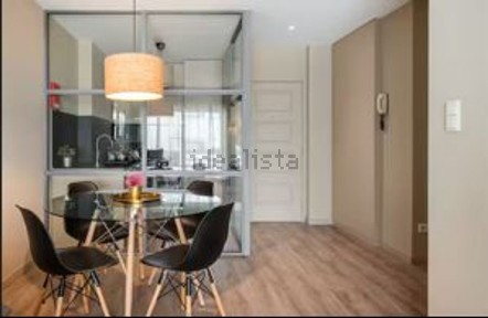 Arrendamento de apartamento T1 na Rua de Santa Catarina