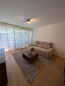 Arrendamento de apartamento T2 na Rua Manuel da Silva Cruz, 151