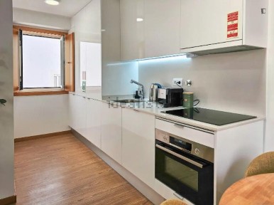 Arrendamento de apartamento T2 na Rua de Aníbal Cunha