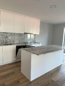 Arrendamento de apartamento T3 na Rua do Doutor Alfredo Magalhães, 105