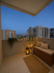 Arrendamento de apartamento T3 na Avenida do Bessa