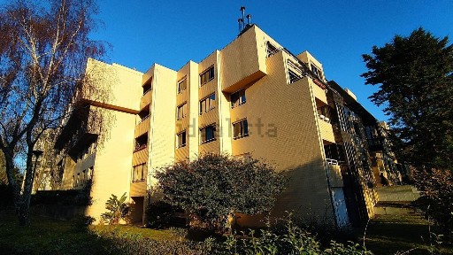 Arrendamento de apartamento T2 na Rua Marta Mesquita da Câmara, 33