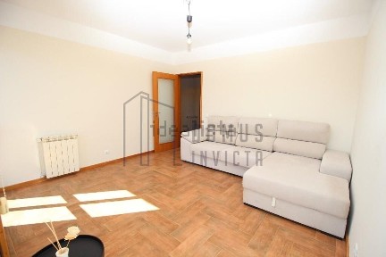 Arrendamento de apartamento T3 na Cais das Pedras